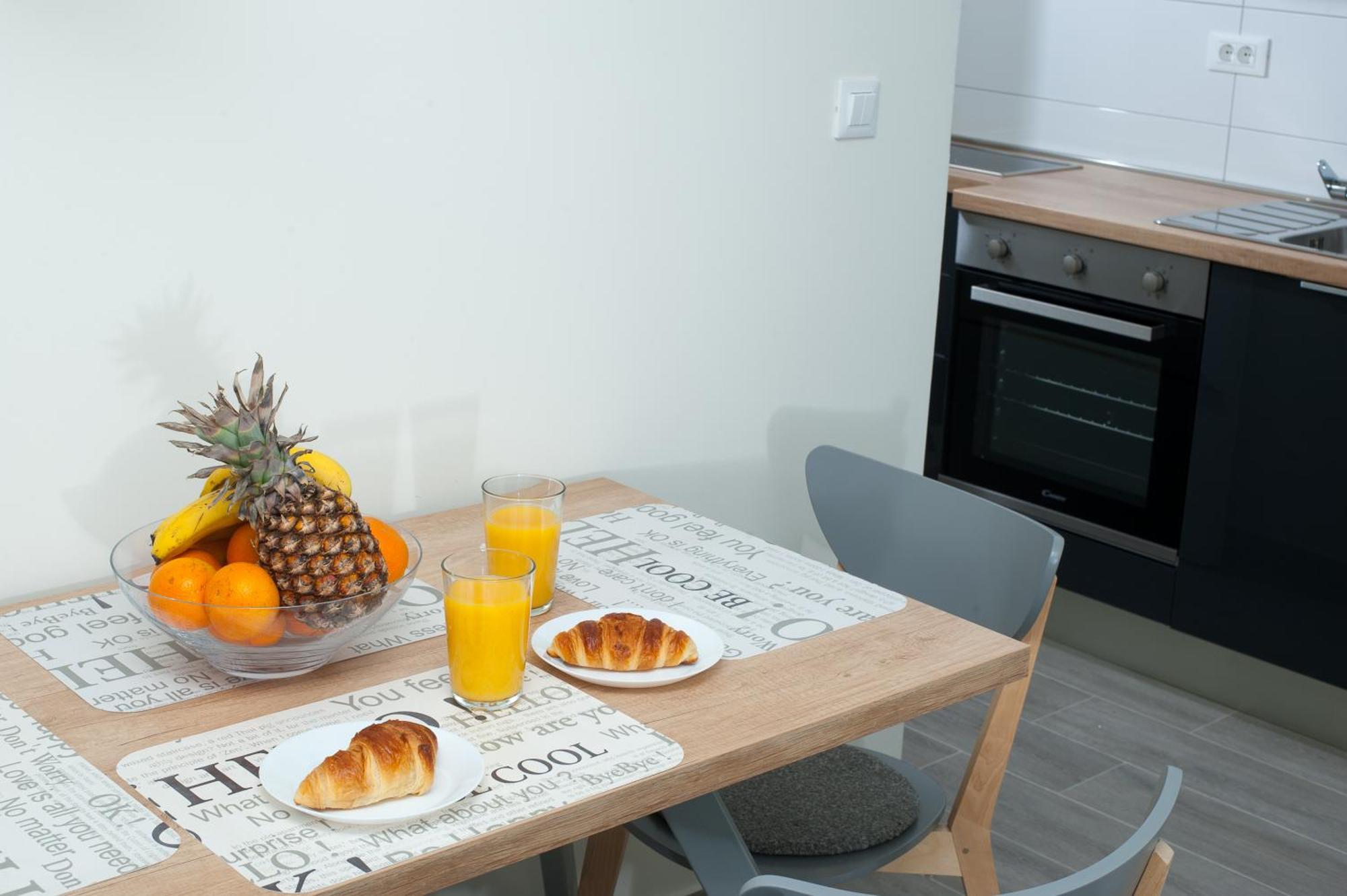 Seaside Luxury Suites Podstrana Oda fotoğraf