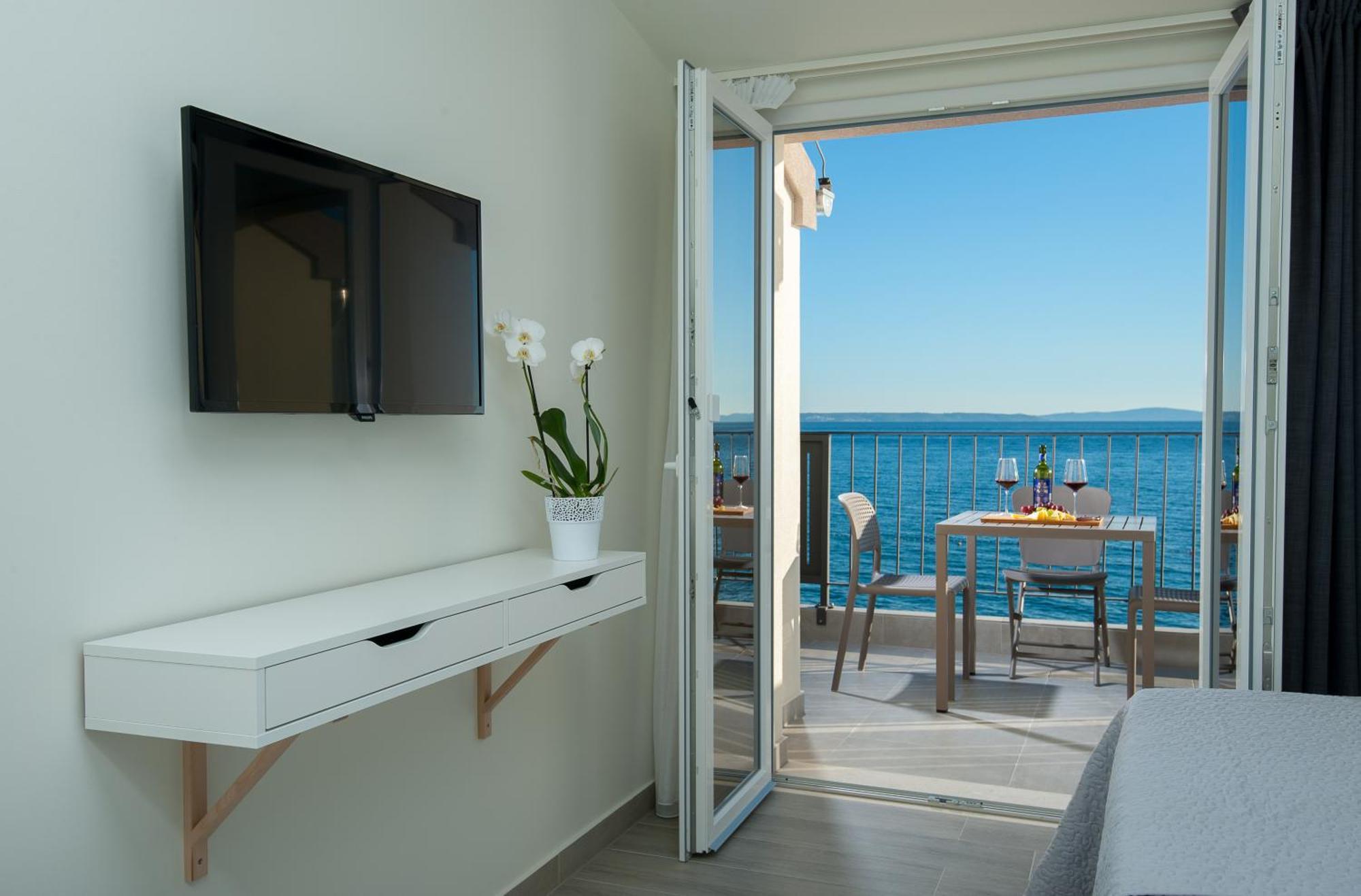 Seaside Luxury Suites Podstrana Oda fotoğraf