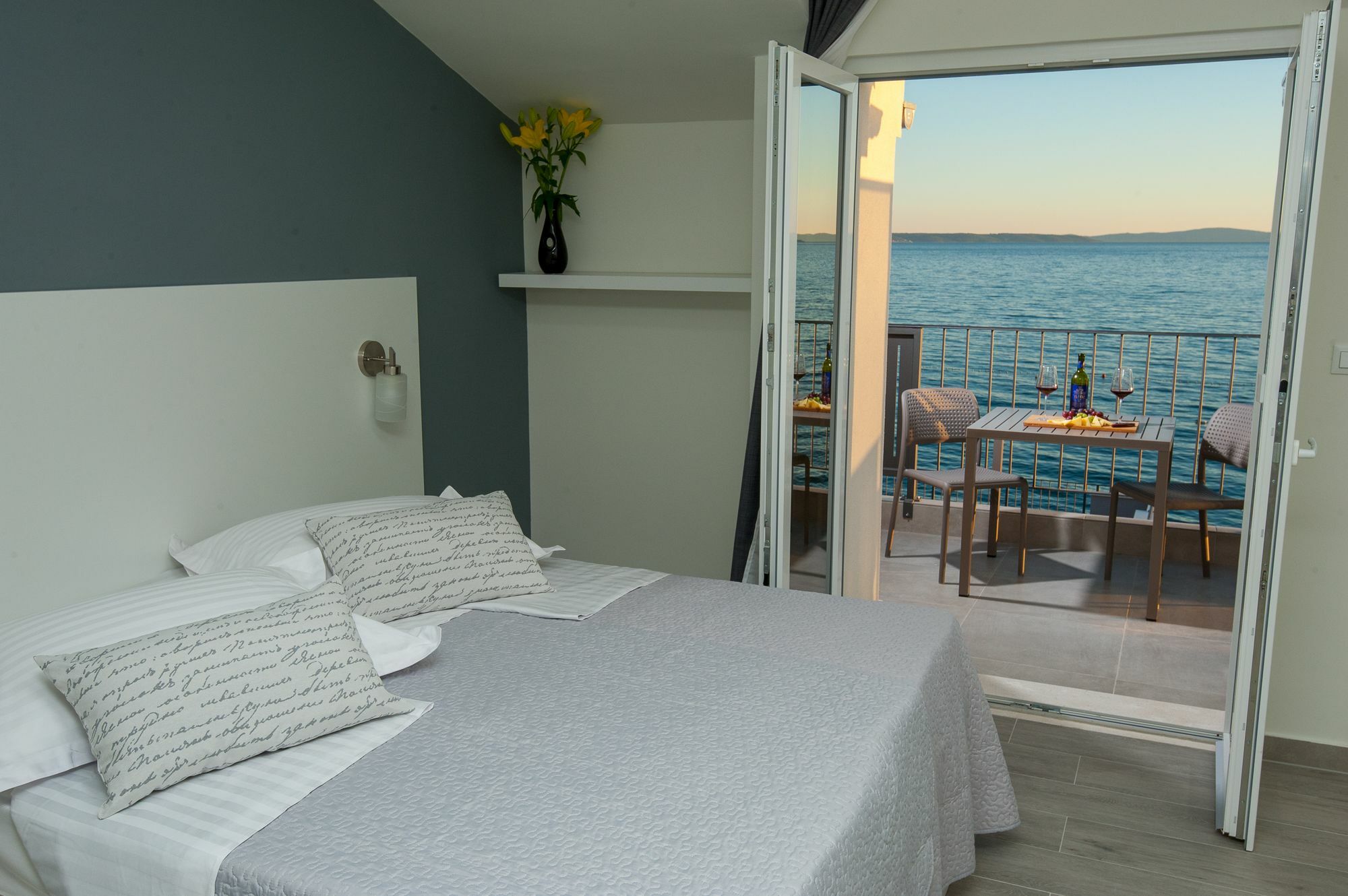 Seaside Luxury Suites Podstrana Dış mekan fotoğraf
